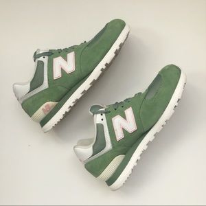 Womens New Balance 574 Sneakers - Size 8.5